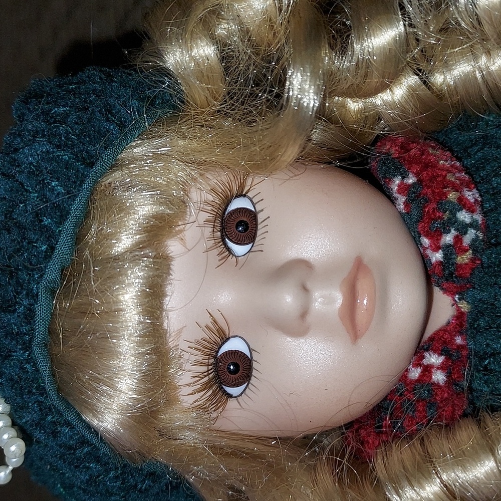 Collectors Choice Bisque Porcelain Blonde 9” Doll, “Free Sleigh Rides” - Picture 8 of 8